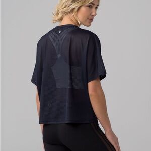 Lululemon Lean In Short Sleeve Midnight Navy Boxy Top